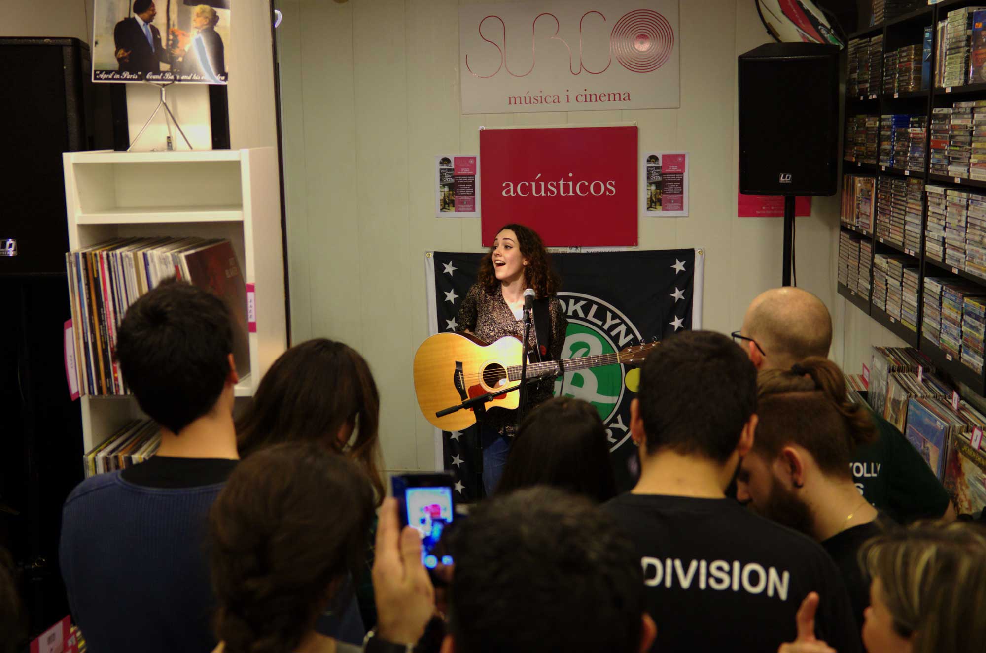  Núria Graham a Surco Discos de Gràcia durant el Record Store Day 2016. 