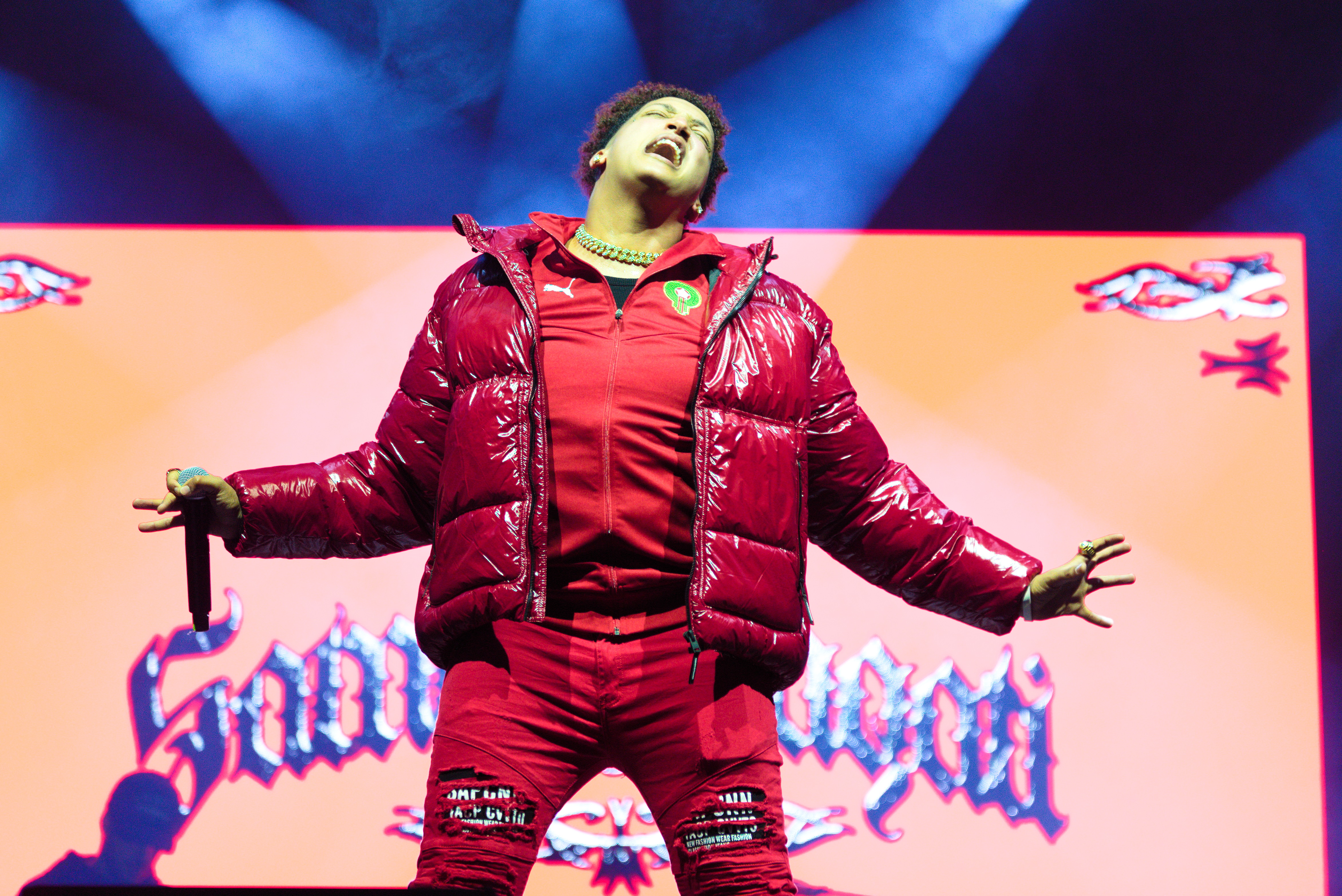 Samuel Nagati actuando en las Fiestas de La Mercè 2025 en Barcelona.